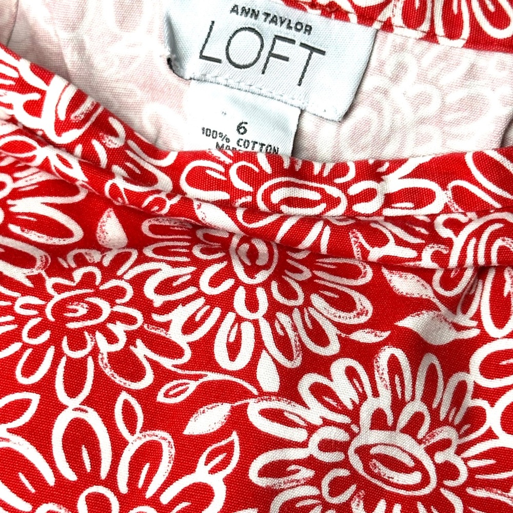 LOFT Red Floral Mini Skirt - Picture 3 of 6